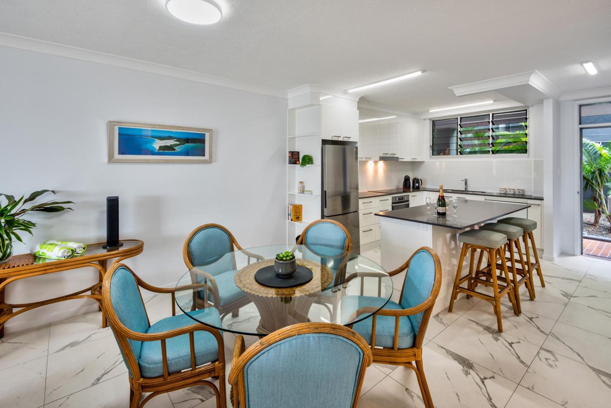 Frangipani Apartments On Hamilton Island By Hiha ภายนอก รูปภาพ